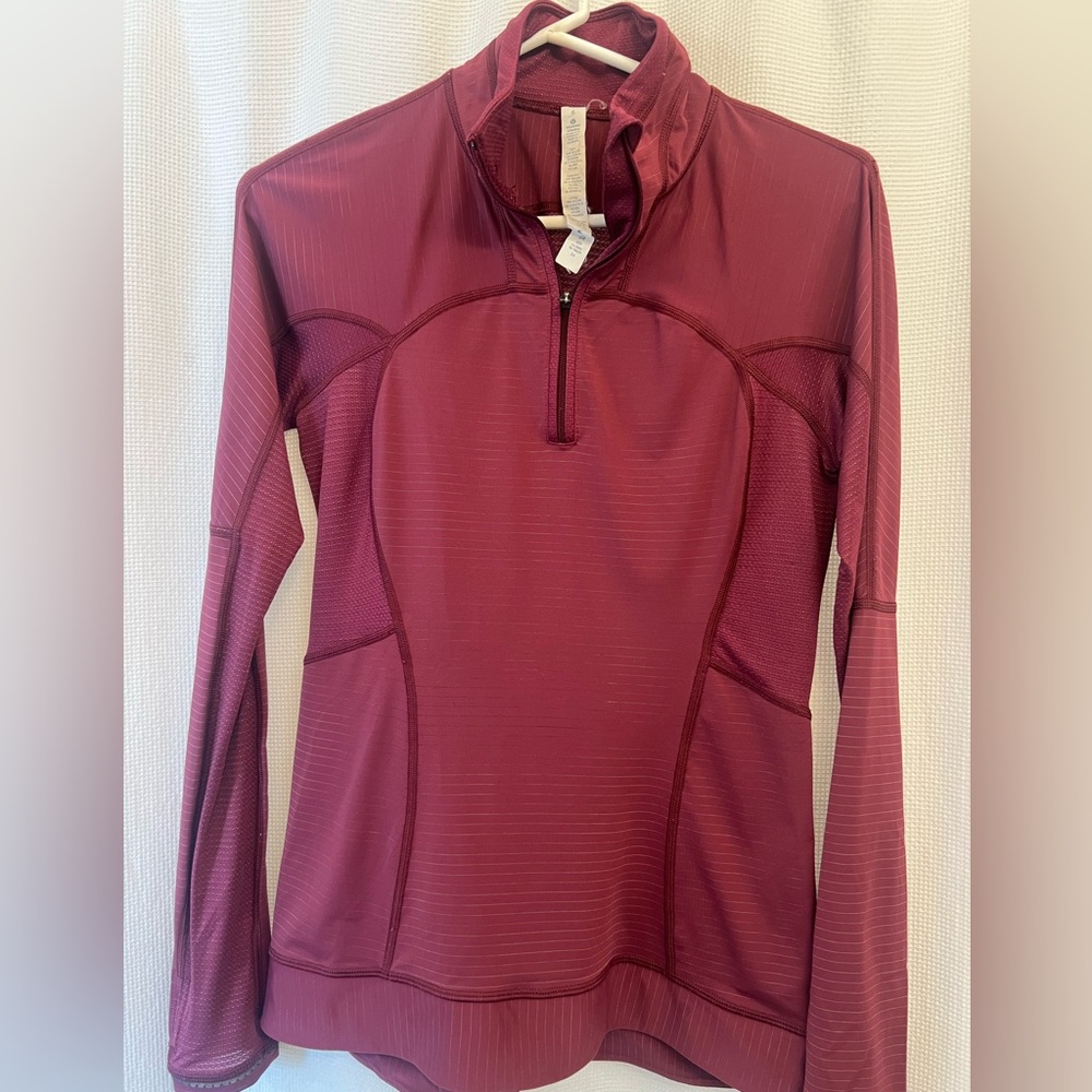Lululemon Athletica Red Fitted Long Sleeve size 6